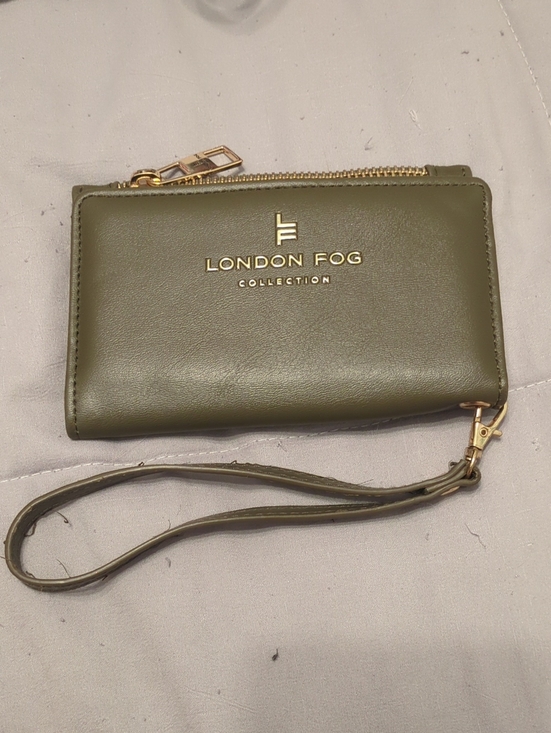 London Fog Handbags - Wallet With Strap